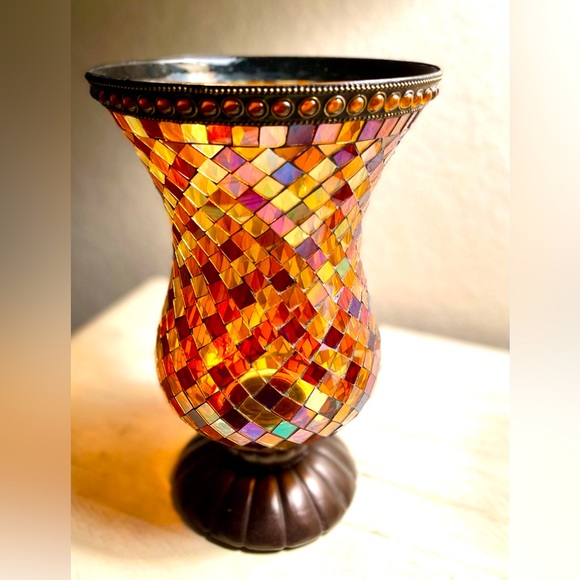 SET (3 piece) PARTYLITE Hurricane Mosaic
Stained Glass Vase & Mosaic sconces